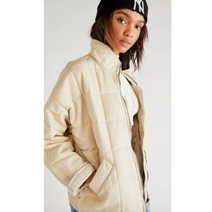 New Free People Dolman Quilted
Jacket Vegan Leather Bomber
Oversized Cream